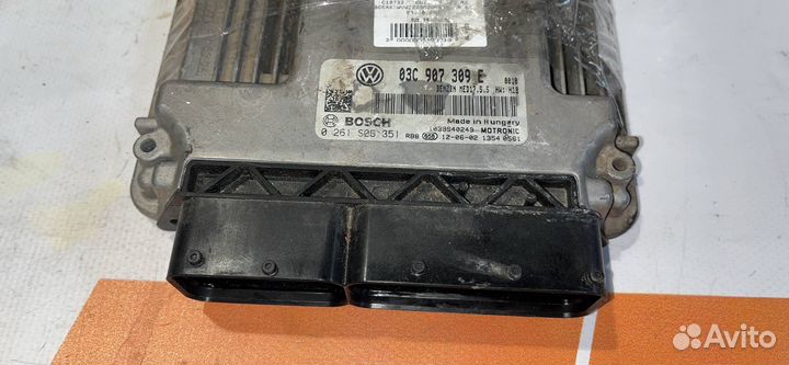 Блок управления двигателем Volkswagen Passat