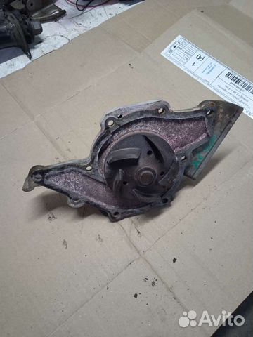 Помпа audi a8 d2 ауди а8 д2 akg 4,2