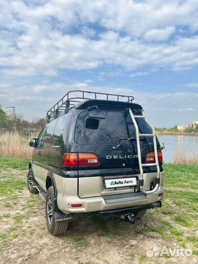 Mitsubishi Delica 2.8 AT, 1997, 300 900 км