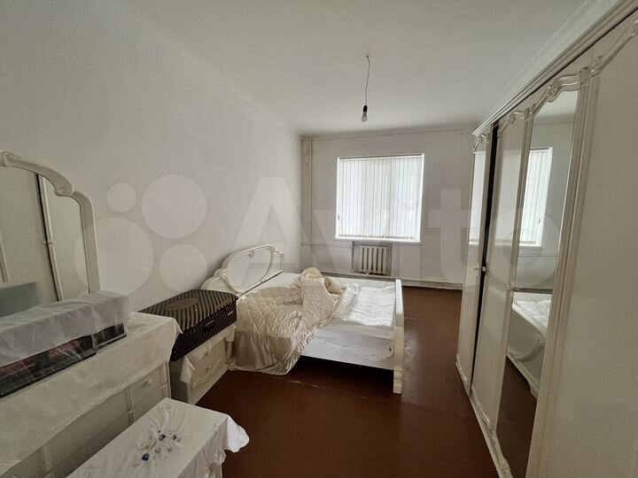 4-к. квартира, 130 м², 1/2 эт.