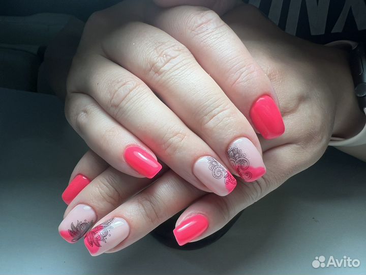 Мастер маникюра, педикюра и наращивания ногтей