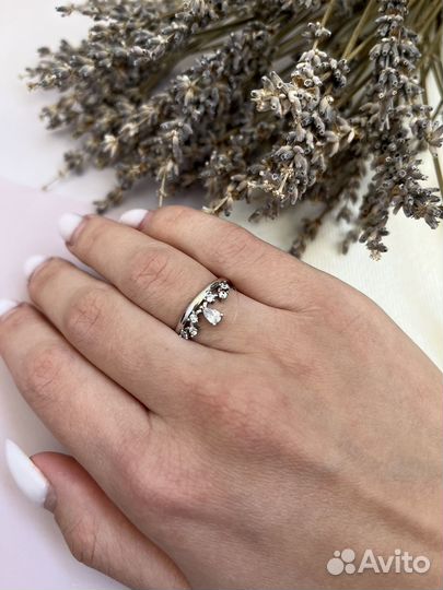 Серебряное кольцо женское