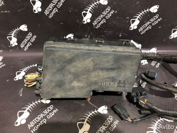 Блок предохранителей Ford Focus 3 хетчбэк 1 2011