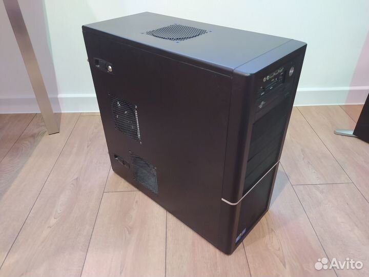 Большой корпус Miditower ascot 6XR8 для пк