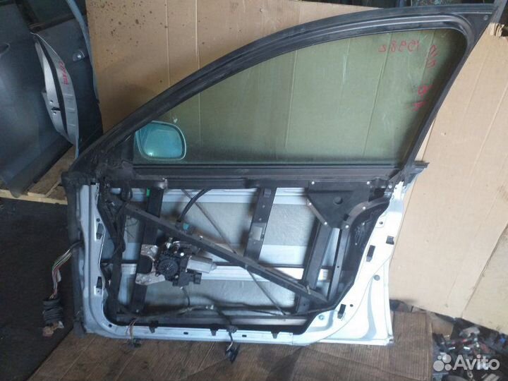 Дверь передняя правая Audi A6 4B2 1997