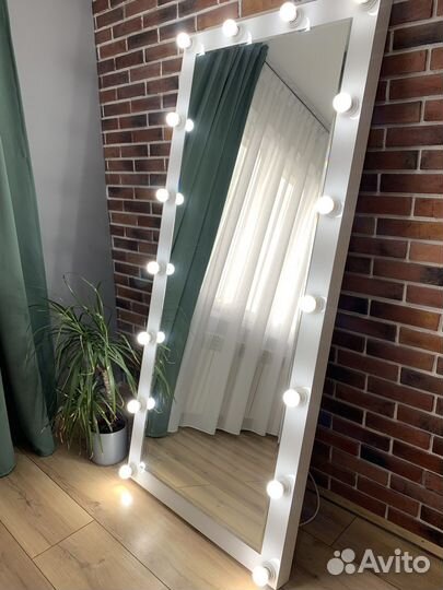 Гримерное зеркало