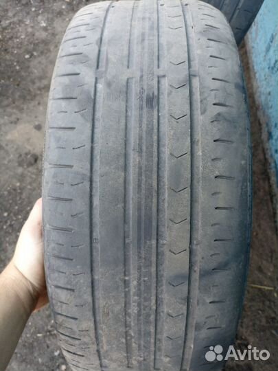 Continental ContiPremiumContact 5 215/60 R16