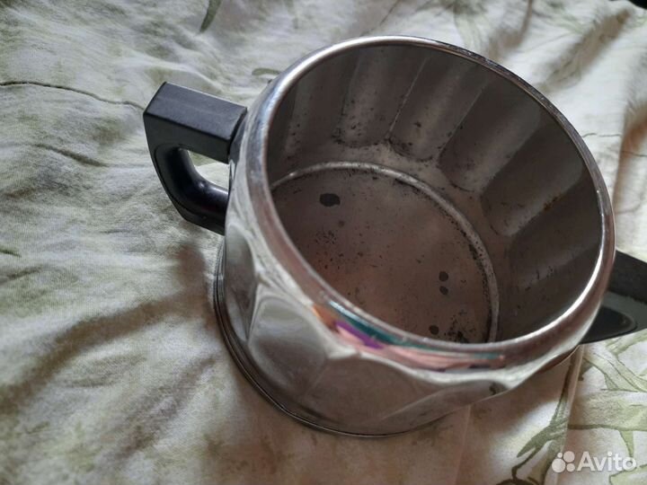 Сахарница,чайник и чайник без ручки