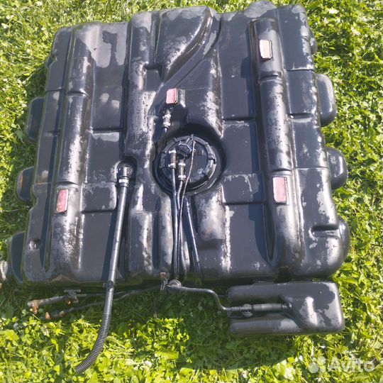 Топливный бак вито 638