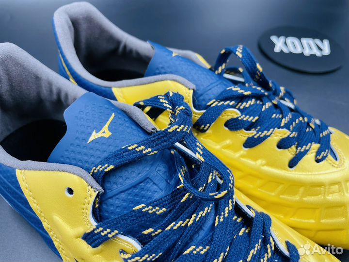 Бутсы Mizuno 39 EUR