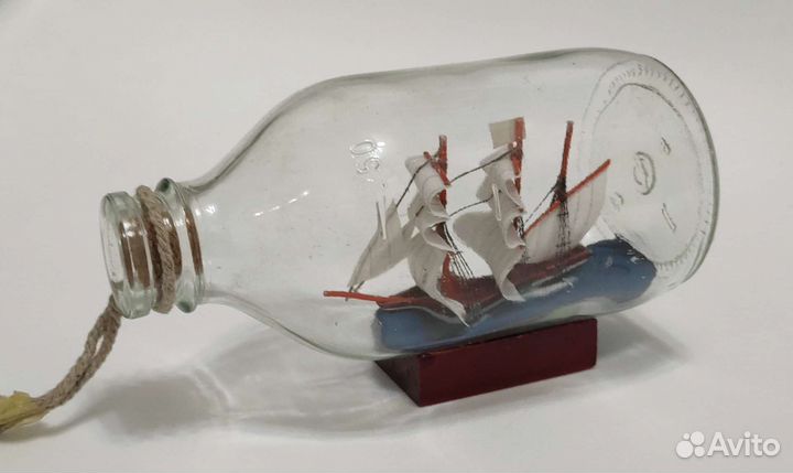 Сувенир кораблик в стеклянной бутылке