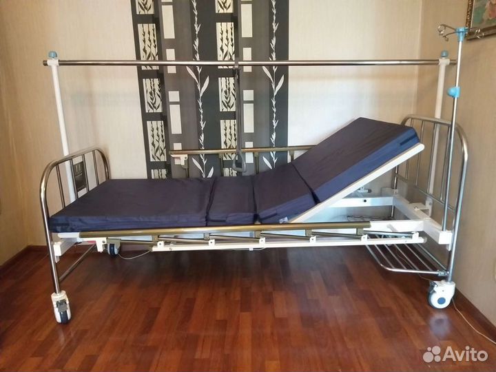 Медицинская кровать