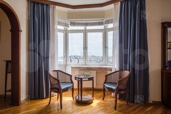 5-к. квартира, 210 м², 12/14 эт.