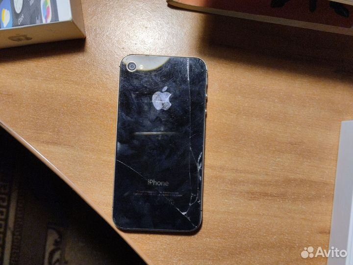 Телефон iPhone 4s