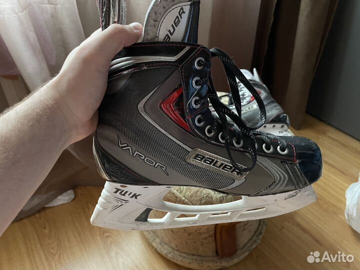 Хоккейные коньки bauer 42 размер (8 D)
