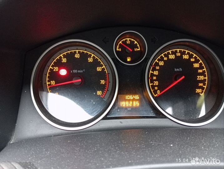 Opel Astra 1.6 МТ, 2010, 199 000 км