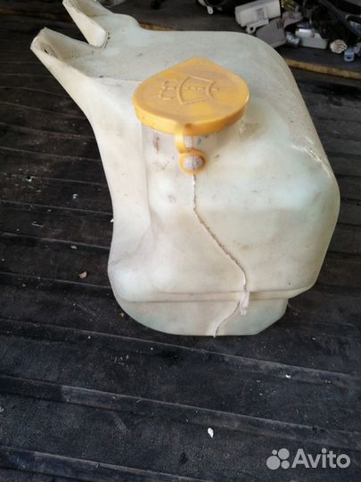 Бачок омывателя Subaru Impreza GG EJ205 2004