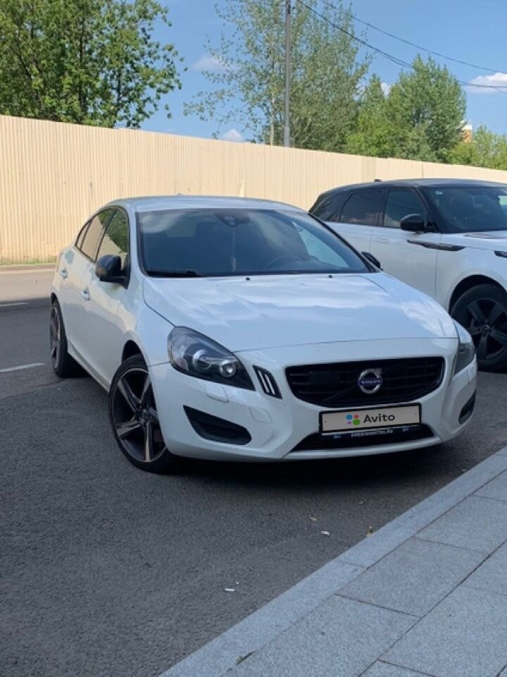 Volvo S60: фото владельца