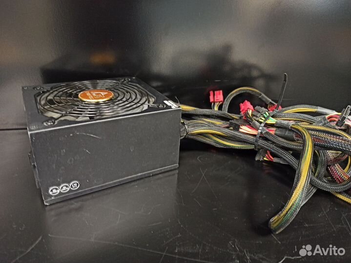 Блок питания Chieftec - 1000w1