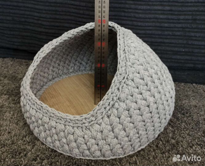 Лежанка вязанная для кошки или собачки