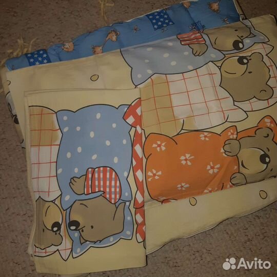 Бортики в кроватку