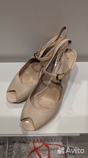 Босоножки женские бежевые 41 размер