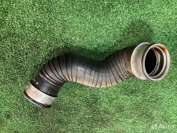 Патрубок интеркулера передний правый Mercedes-Benz