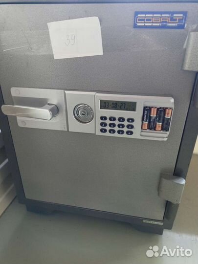 Вскрытие замков,авто и сейфов.Замена замков