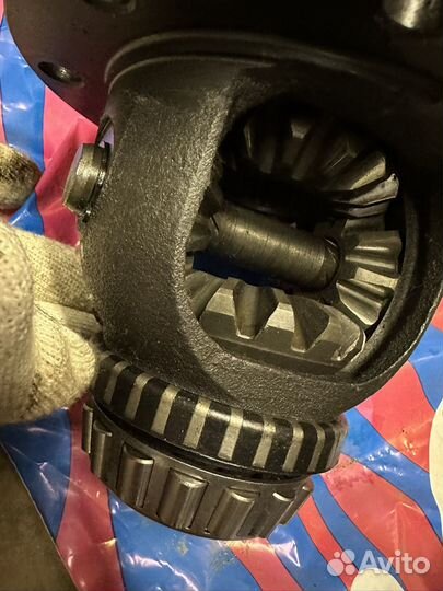 Вилка включения з/х,1-2,3-4,5. Кпп ваз 2180/2181