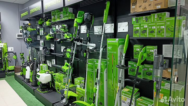 Снегоуборщик аккумуляторный Greenworks GD82ST