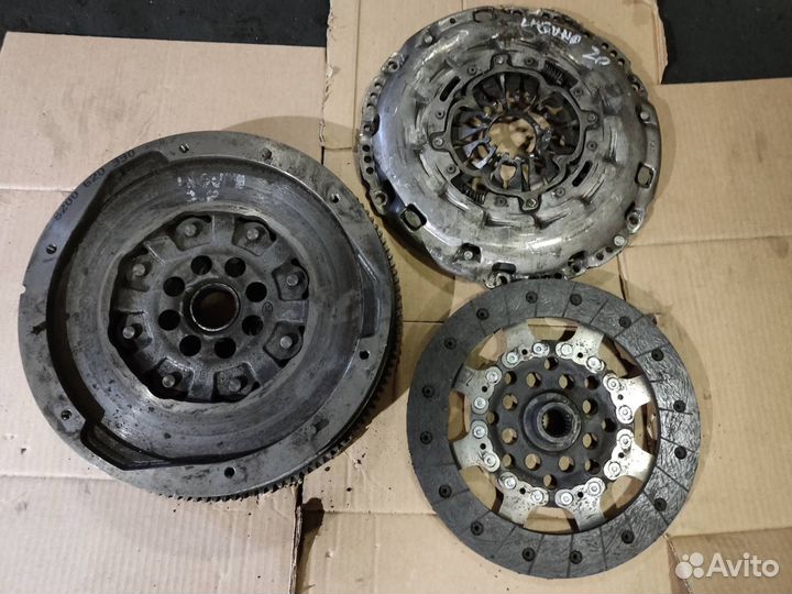 Маховик + комплект сцепления 2.0DCI Рено Лагуна 2