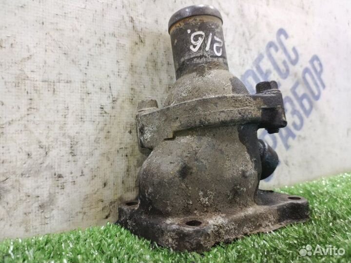 Корпус термостата Hyundai Terracan внедорожник 2.5