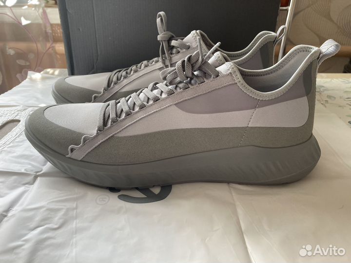 Кроссовки ecco р.45