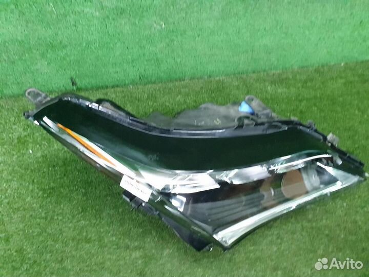 Фара правая Lexus RX200t/RX300/RX350/RX350L/RX450h