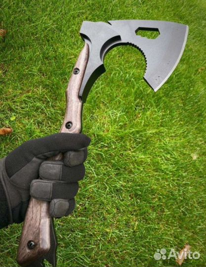 Топор тактический 