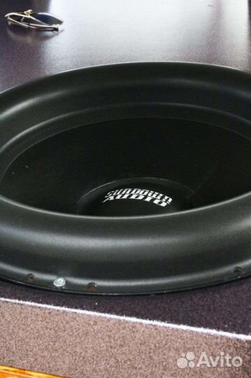 Sundown Audio Zv4 18 сабвуфер