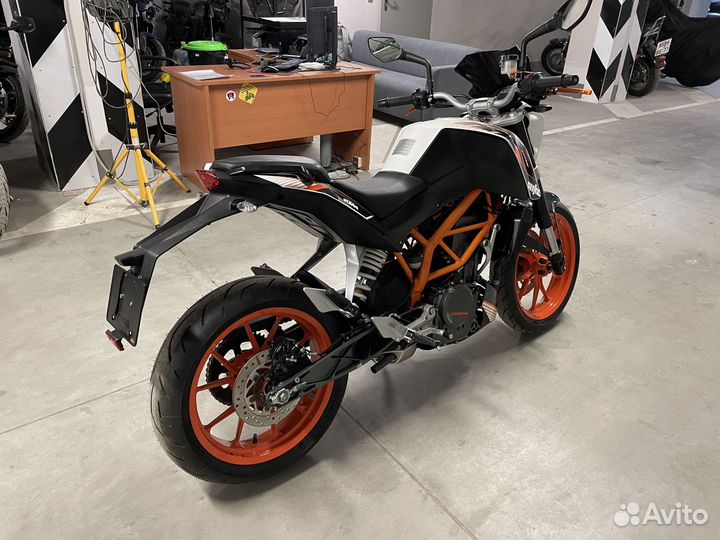 KTM 390 Duke