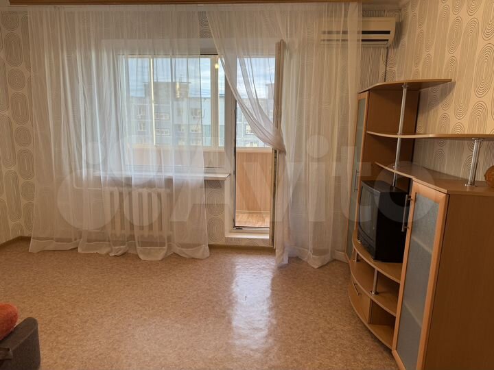 2-к. квартира, 50 м², 9/10 эт.