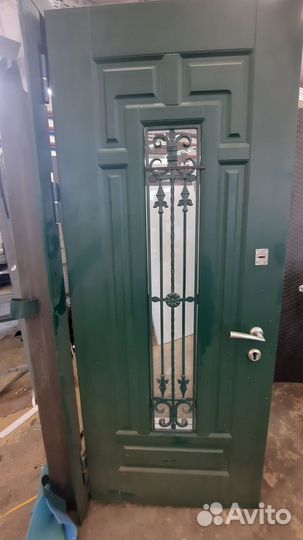 Дверь входная металлическая