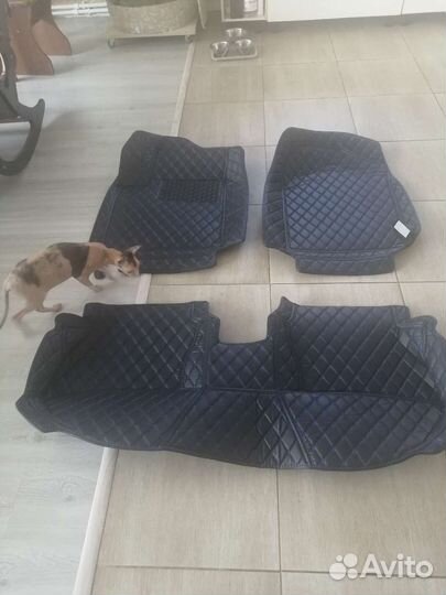 Автомобильные 3D коврики из экокожи