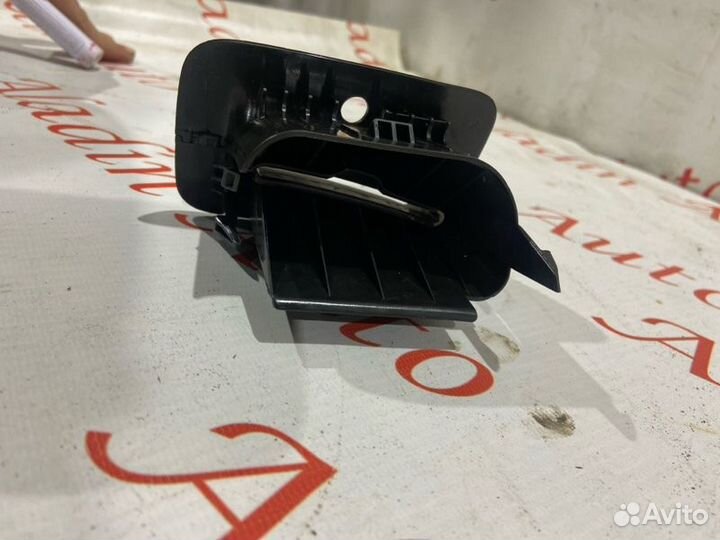 Направляющая ремня безопасности задняя Volkswagen