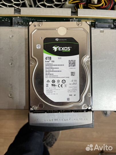 Серверные жесткие диски 4TB SAS 3.5