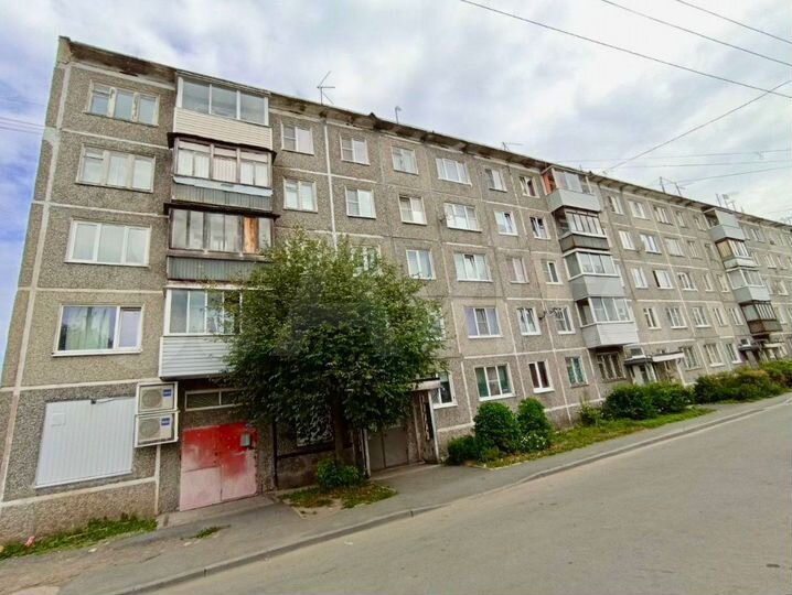 4-к. квартира, 58 м², 2/5 эт.