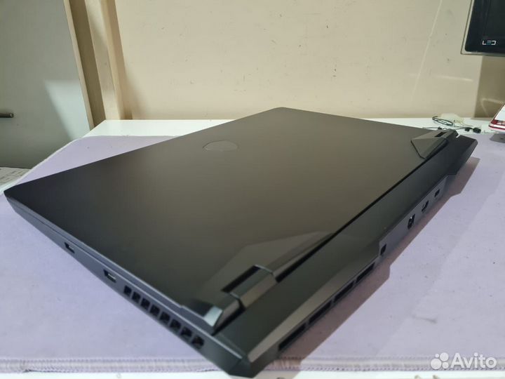 Msi Vector GP76 i7-12700H + RTX 3070TI