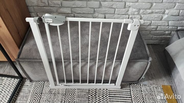 Ворота безопасности для детей и животных