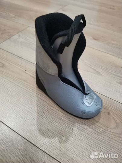 Горнолыжные ботинки детские