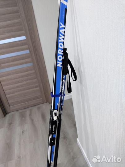 Лыжи,палки, ботинки