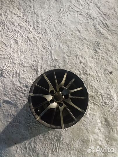 Литые диски на 15