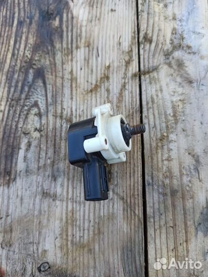 Датчик регулировки дорожного просвета Toyota