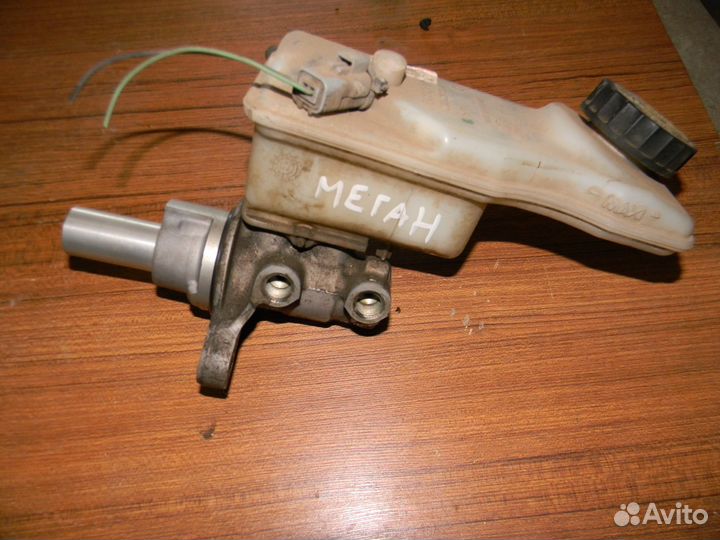 Главный тормозной цилиндр Рено Меган 2